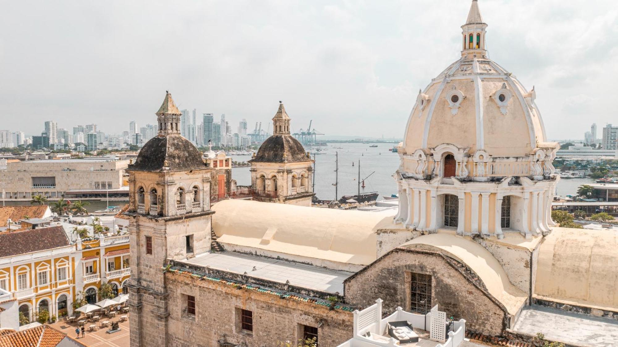 Cozy In The Old 421 *